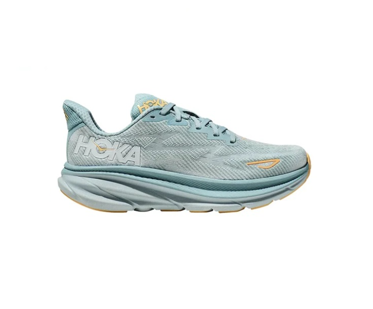  Hoka One One