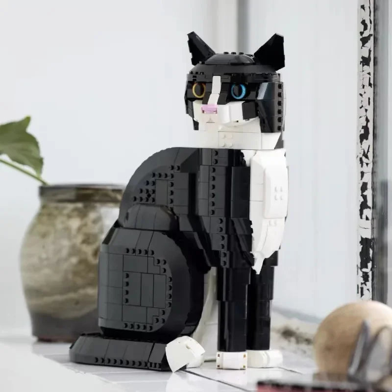 LEGO Ideas Tuxedo Cat